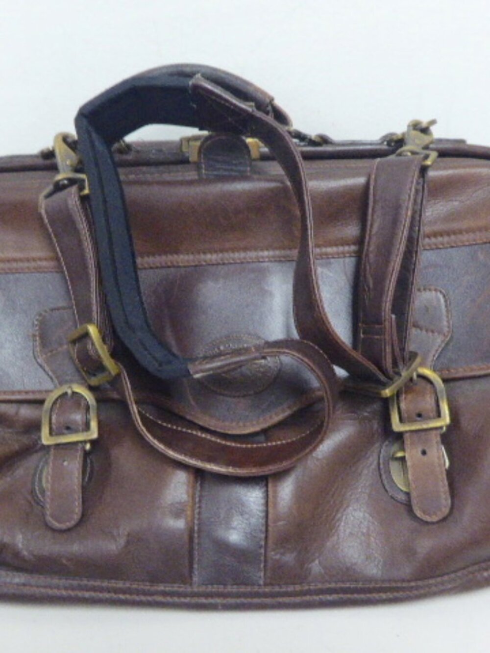 Vintage DILANA LEATHER weekend gym travel BAG suitcase